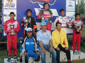 Sandy Stuvik on the podium after the third National Championship Round