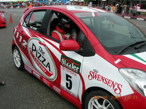 Paul Kenny racing in Chaing Mai 2007